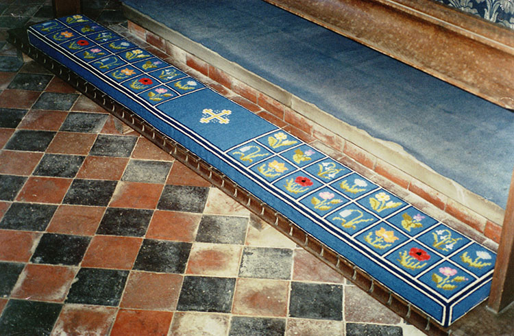kneeler